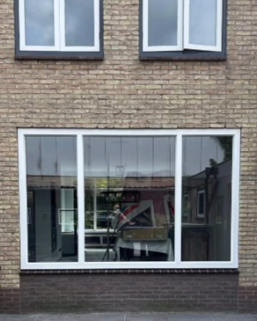 Kunststof kozijn geplaatst door EcoProKozijnen in Enschede